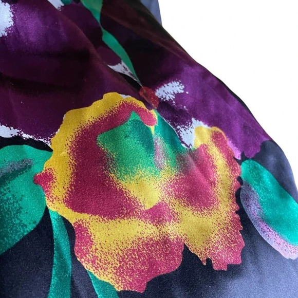 TAHARI Women's 100% Silk Halter Floral Top Size Small Tie Back Keyhole - Picture 10 of 10